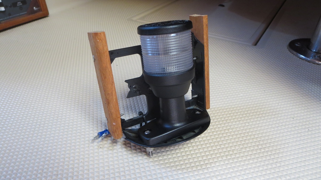 Rusty Stern Light Jury-Rigged Stern Light –
